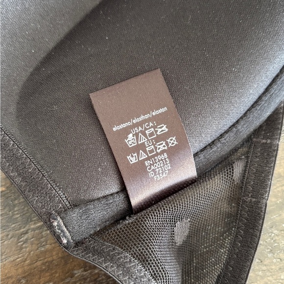 Calvin Klein Woman's Bra 34B Front Closure Push Up Black Lace Polka Dot Lingerie - Picture 8 of 8